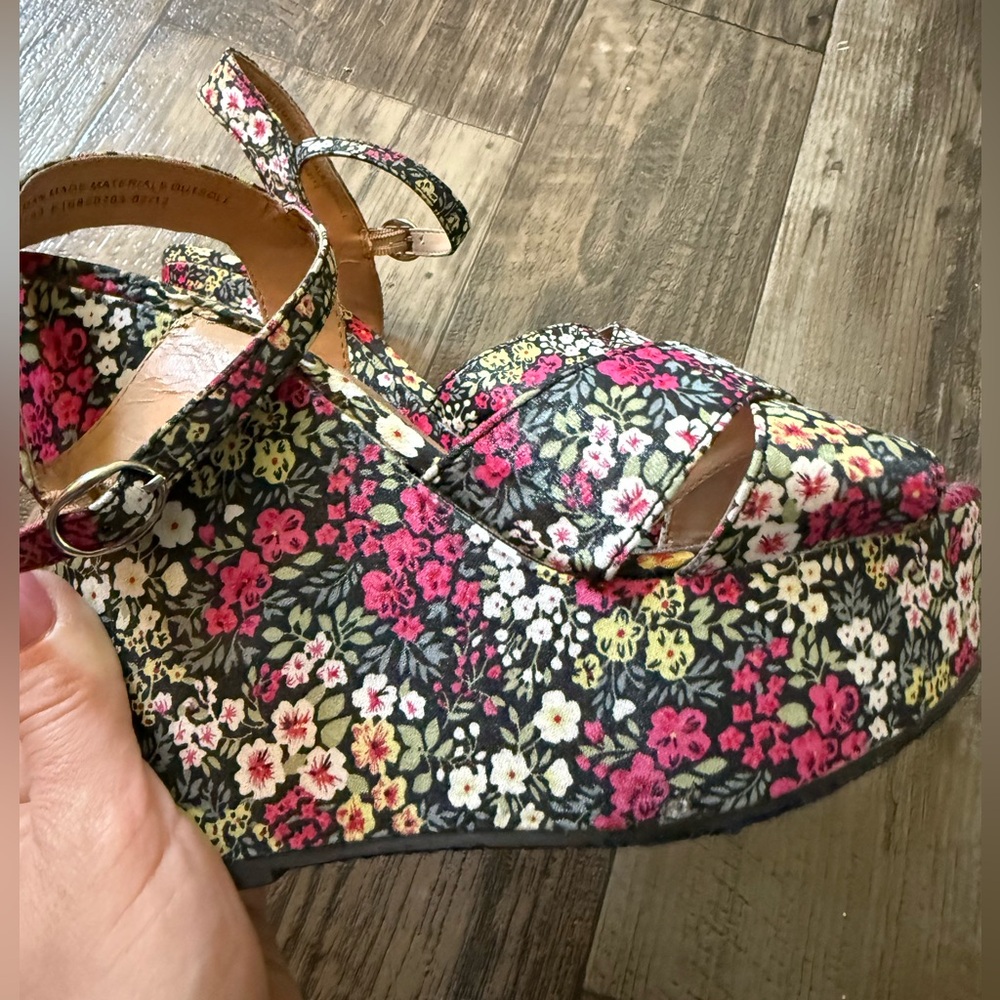 Target Floral Wedges - Picture 4 of 6